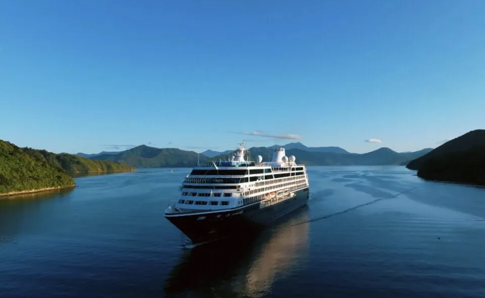 Azamara integra Bookeasy Plus e anuncia 36 novas experiências para 2027