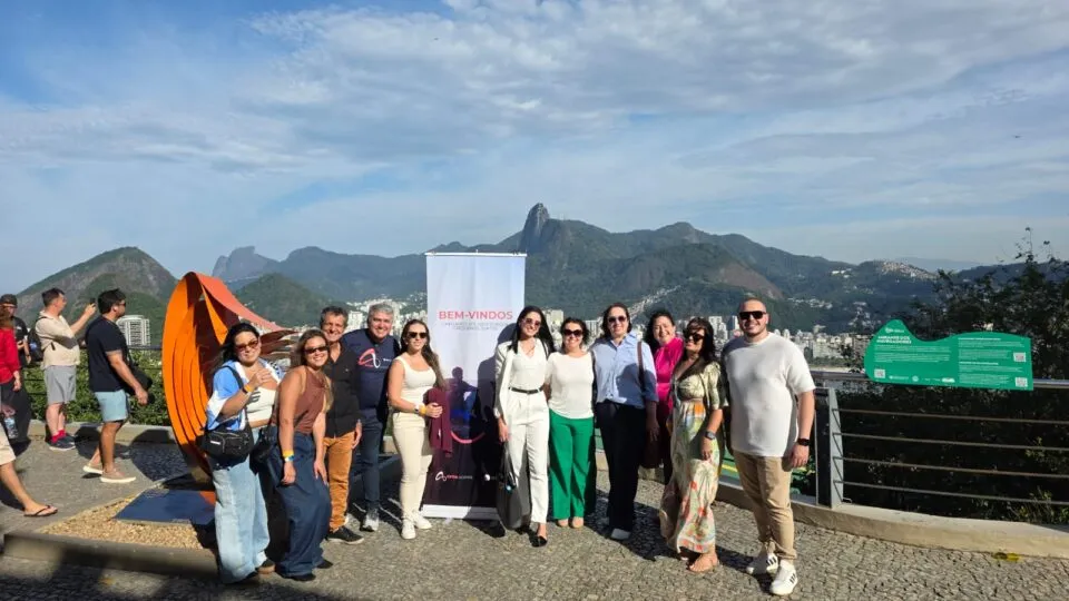Campanha de aniversário da New Age promove encontro com agentes de viagens no RJ