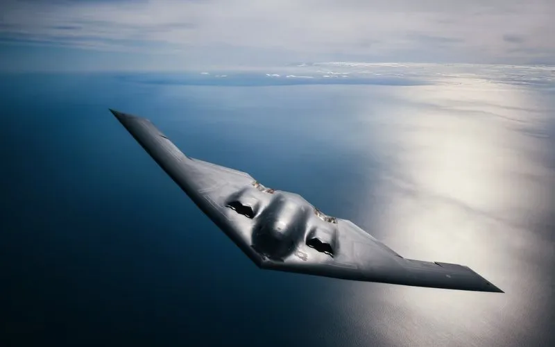 Chinês é condenado após fotografar bombardeiros B-2 nos EUA