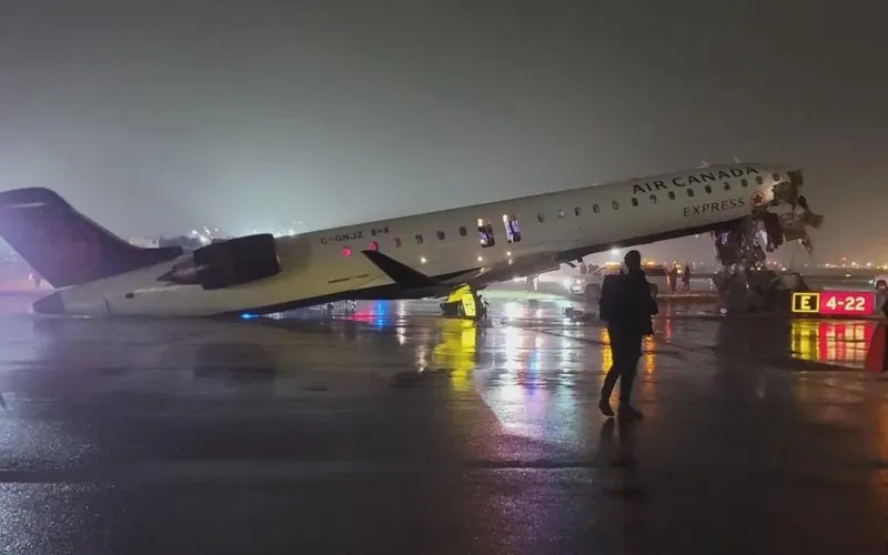 Dois controladores ligados a acidente com avião da Air Canada podem ser demitidos