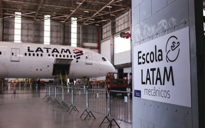 Latam abre 40 vagas para escola de mecânicos em Guarulhos