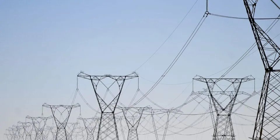 ONS suspende geração excedente de energia pela segunda vez no ano