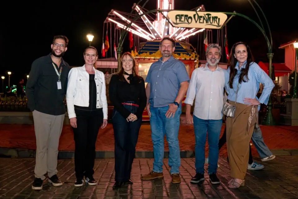 Secretaria de Cultura visita bastidores da Hora do Horror