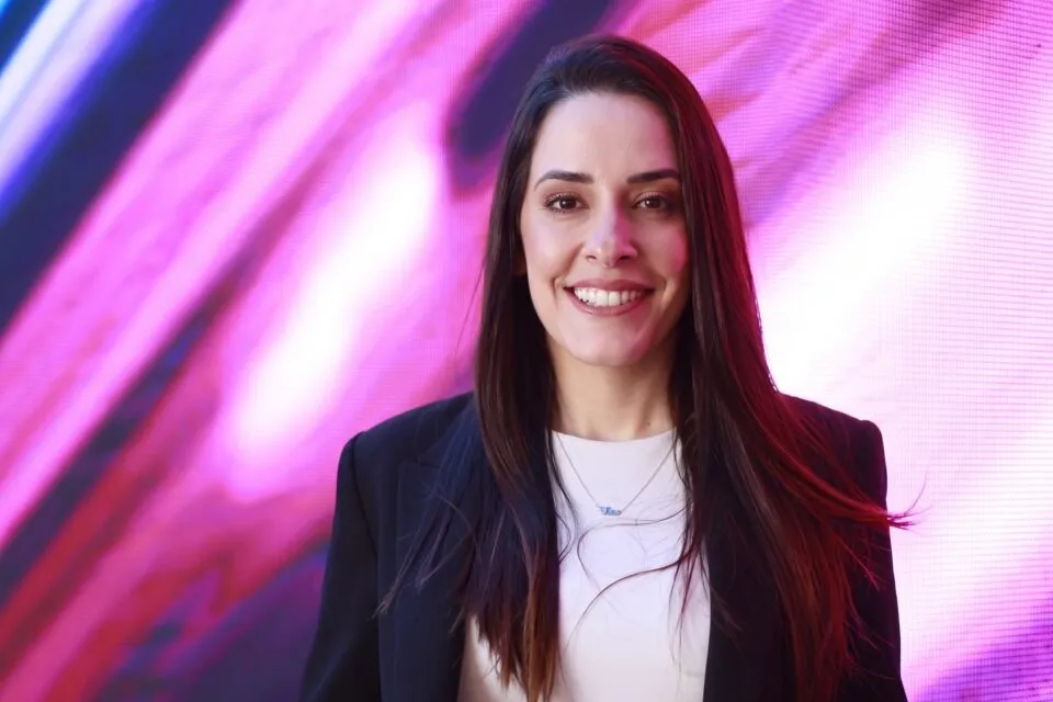 Setor de serviços reúne 63% das empresas brasileiras, mas fatura 17% abaixo da média de acordo com Serasa Experian
