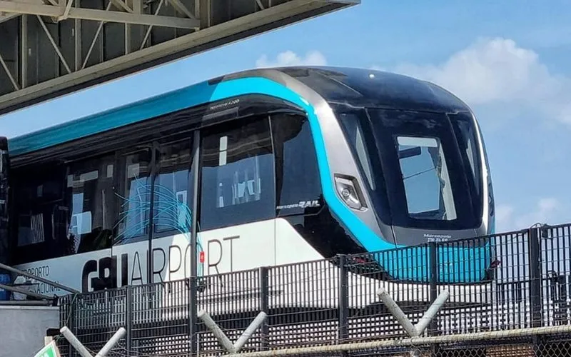 Trem do aeroporto de Guarulhos inicia cruzamento automático
