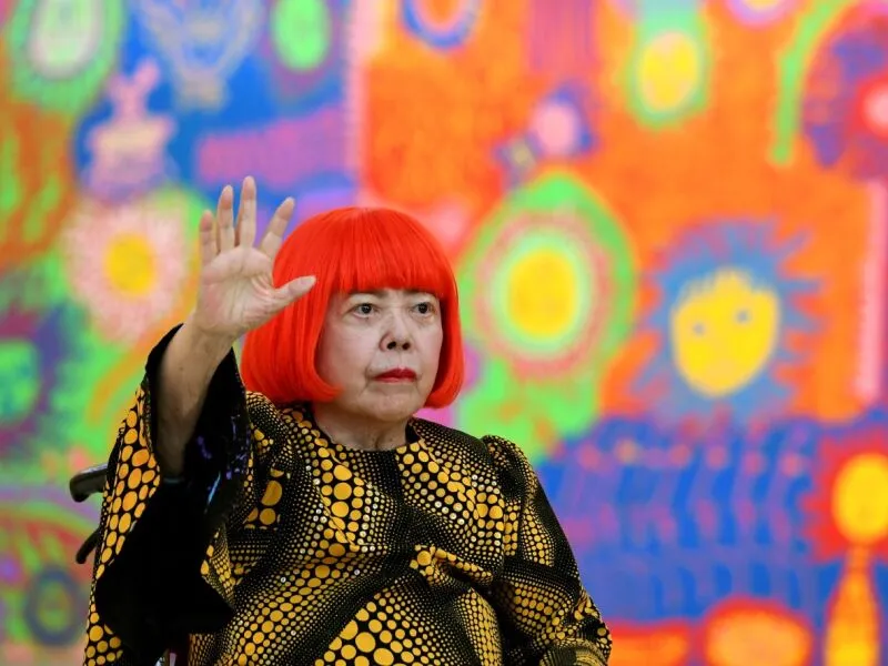 Artista japonesa de vanguarda Yayoi Kusama morre aos 97 anos