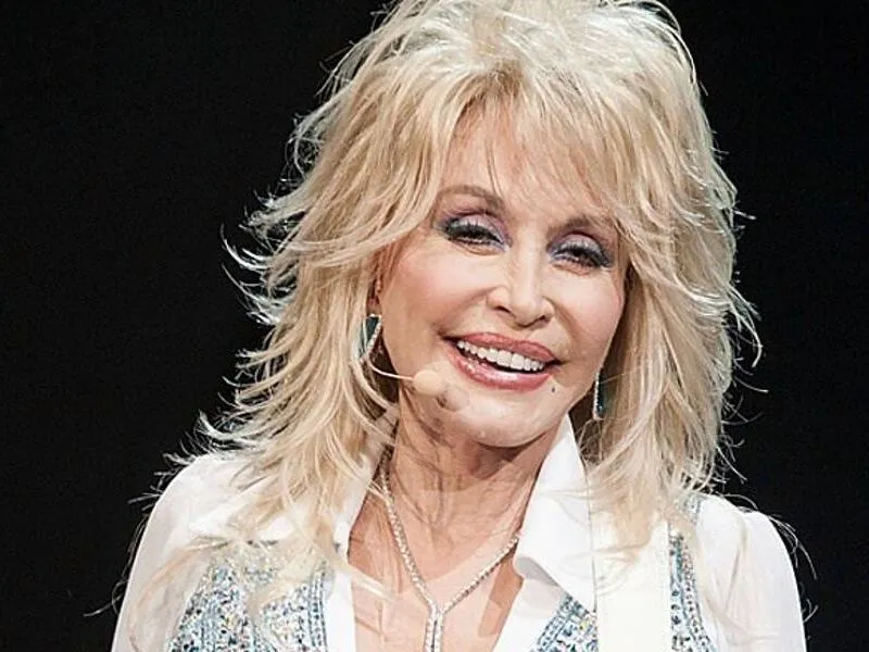 ‘My Place in History’: Última canção de Dolly Parton está guardada em uma cápsula do tempo