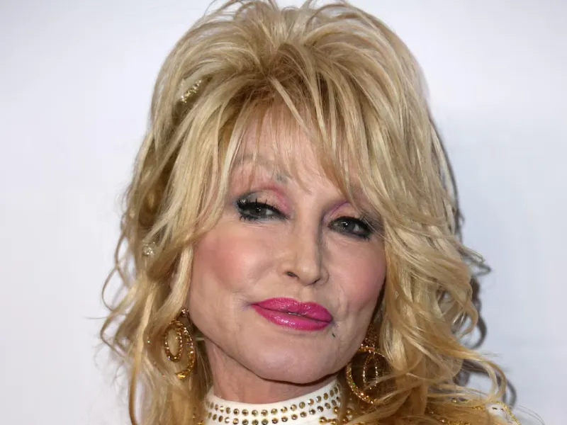 Equipe de Dolly Parton revela causa da morte da estrela da música americana