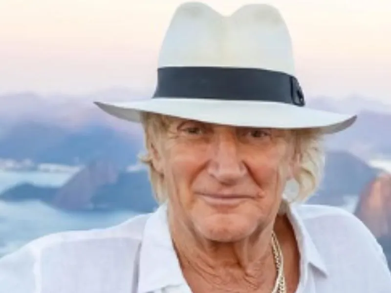 Rod Stewart passa por implante de stent no coração e cancela série de shows