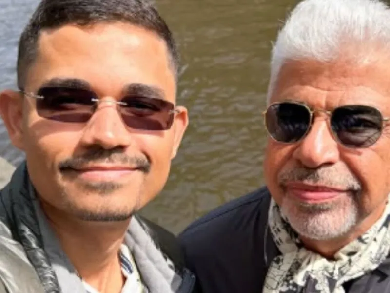 Lulu Santos faz viagem romântica com o marido, Clebson Teixeira