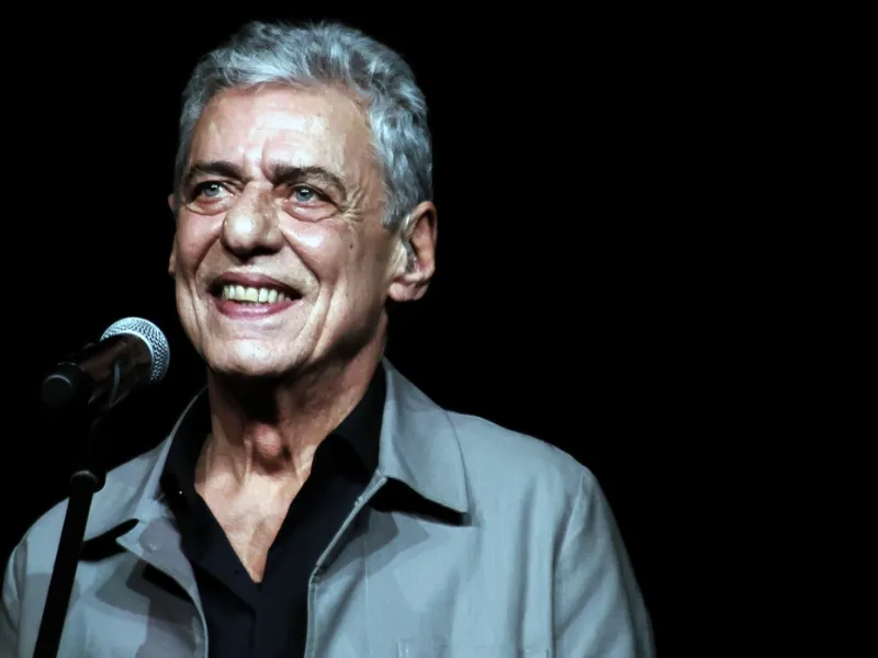 Artistas de diferentes gerações interpretam clássicos de Chico Buarque