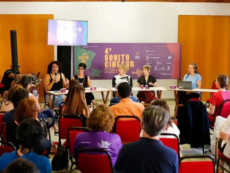 Participação feminina na direção de filmes permanece abaixo de 20%