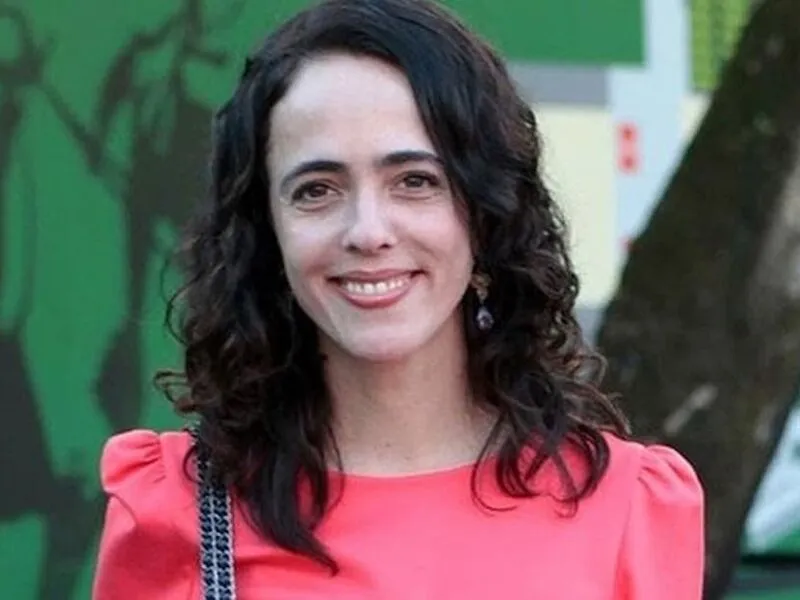 Silvia Buarque revela mastectomia dupla: ‘Angelina Jolie é minha musa’