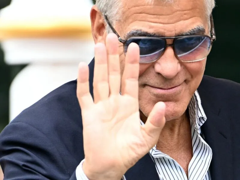 EUA é governado pelas ‘pessoas menos capacitadas’, diz George Clooney