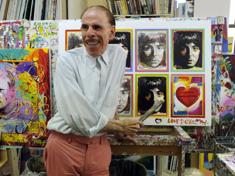 Peter Max, grande nome da arte psicodélica, morre aos 88 anos