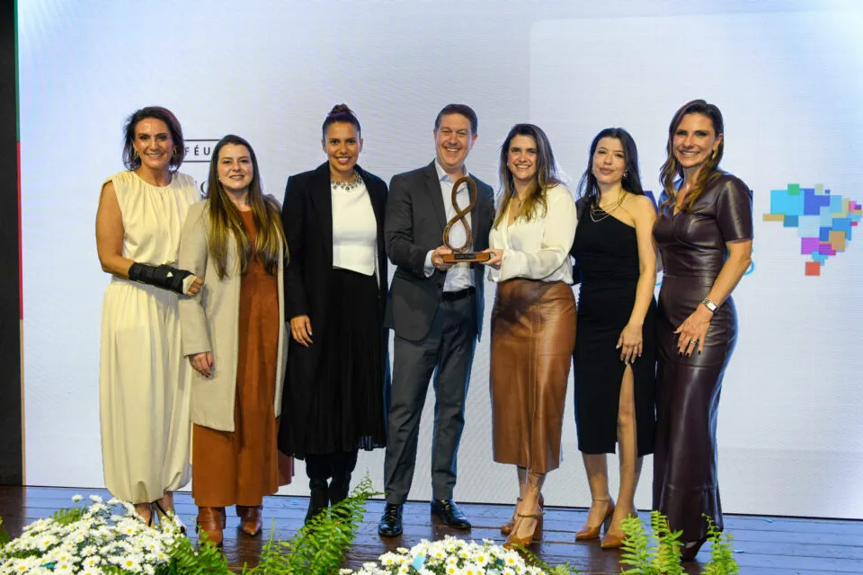 Azul Viagens recebe Troféu Infinito da Brocker pelo segundo ano consecutivo