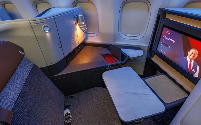 Boeing 777 retrofitado da American Airlines fará primeiros voos