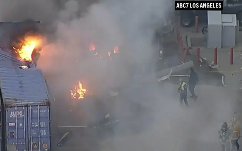 Helicóptero de emissora da TV cai durante cobertura de acidente