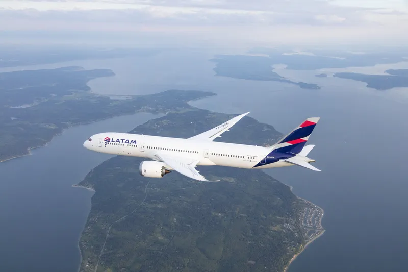 Latam Pass celebra sete anos com campanha de aniversário e bônus de até 80 mil milhas