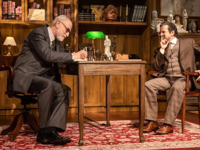 “A Última Sessão de Freud” retorna ao Recife a partir desta sexta-feira (25); confira