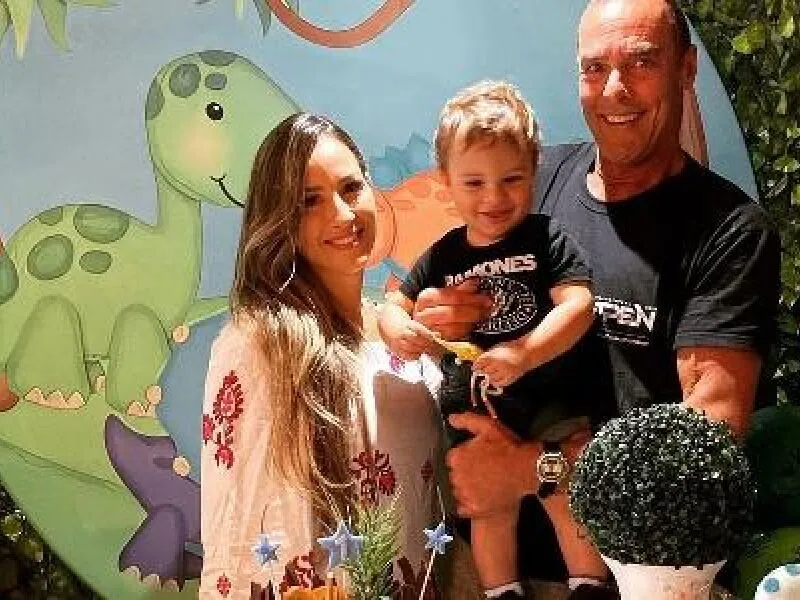 Elaine Quisinski anuncia divórcio de Paulo Zulu