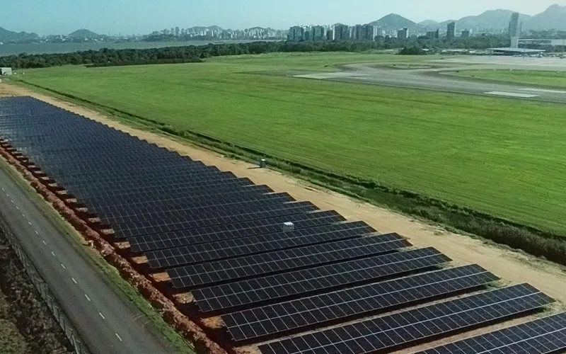 Aeroporto de Vitória avança na construção de complexo solar