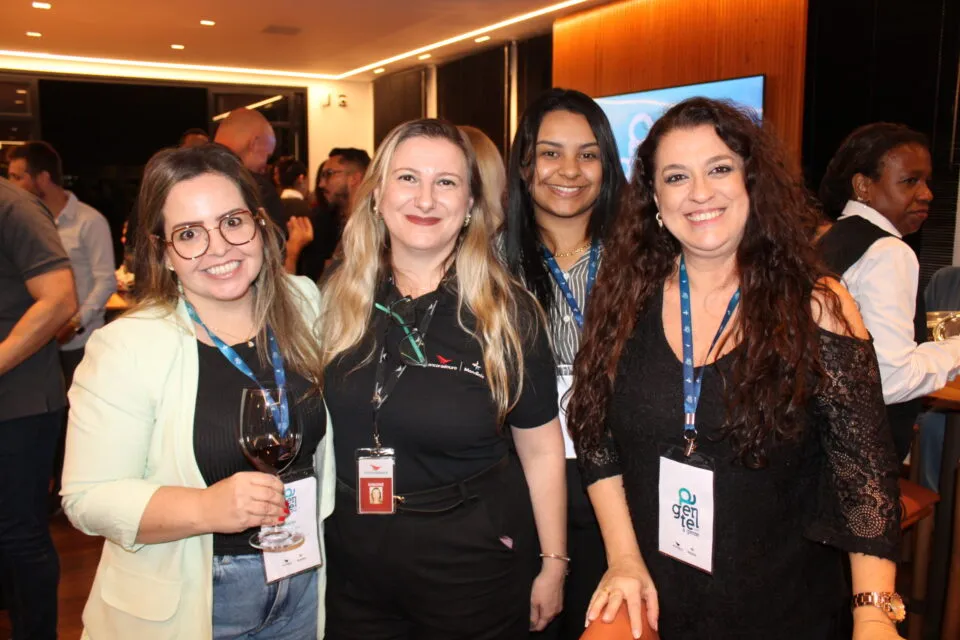 Agente com A Gente 2026 chega ao fim com happy hour no rooftop da Ancoradouro; veja as últimas fotos