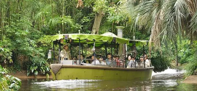 Atração histórica da Disney fecha por quase três meses no Japão e levanta rumores sobre mudanças