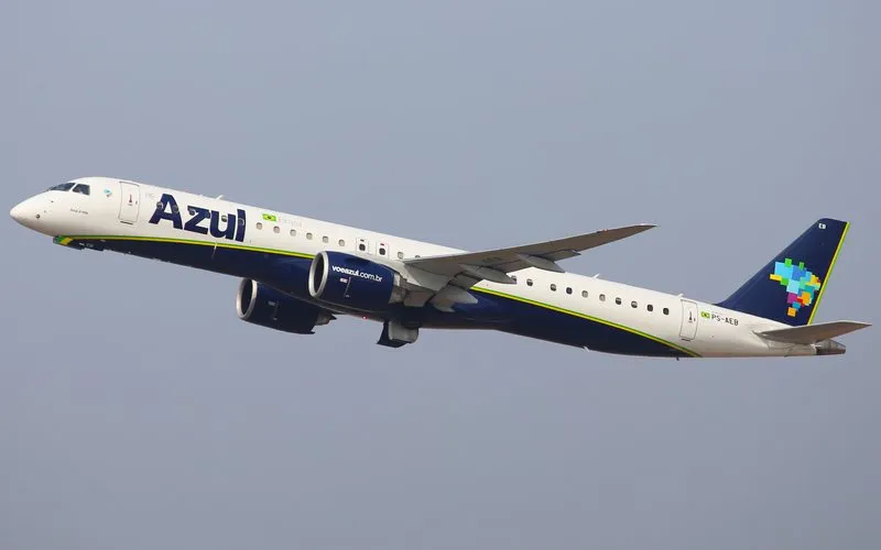 Azul anuncia 744 voos extras para Natal e Réveillon