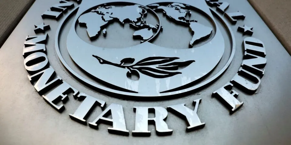 FMI prevê crescimento de 2,2% do PIB do Brasil em 2026
