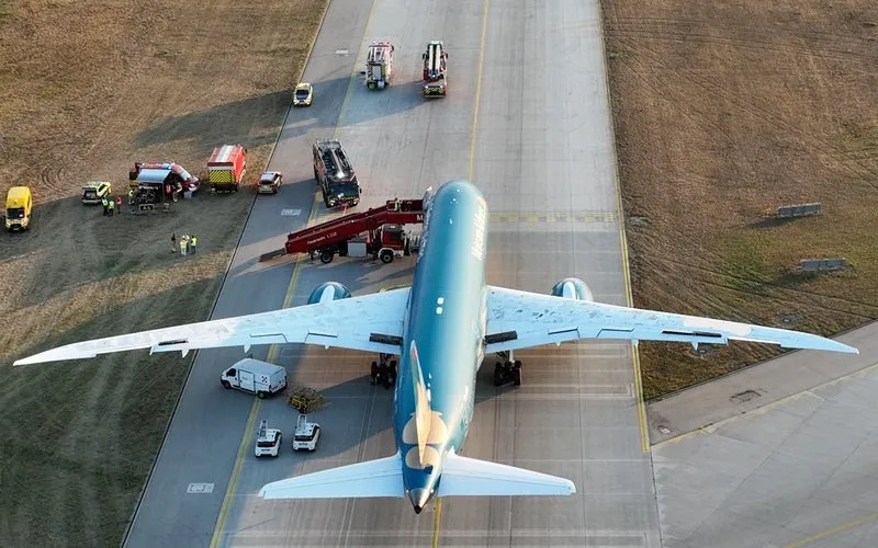 Relatório revela frenagem de Boeing 787 ao decolar em Munique