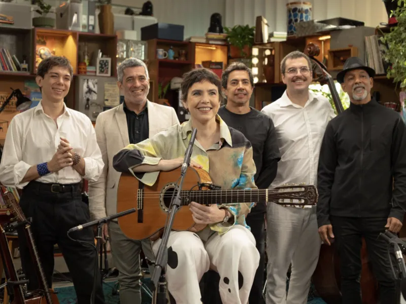 Adriana Calcanhotto é a atração do Tiny Desk desta terça-feira (27)