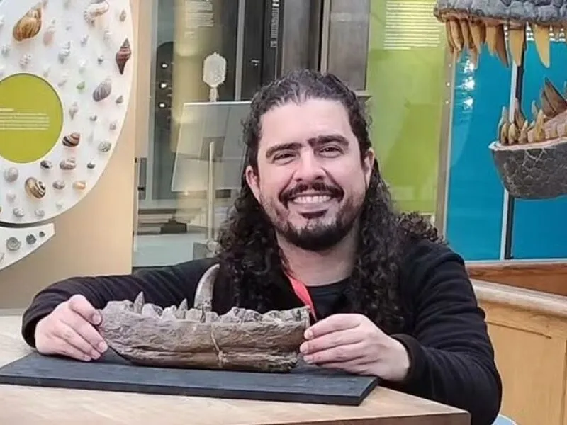 AVC: entenda doença que fez youtuber Pirulla perder parte dos movimentos