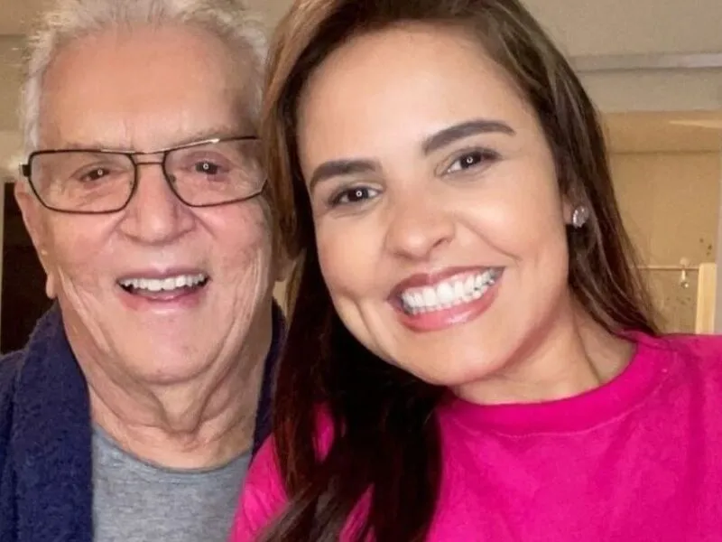 Carlos Alberto de Nóbrega é internado para investigar possível infecção