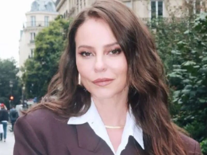Paolla Oliveira expõe ataques nas redes após declarar voto e recebe apoio de famosos