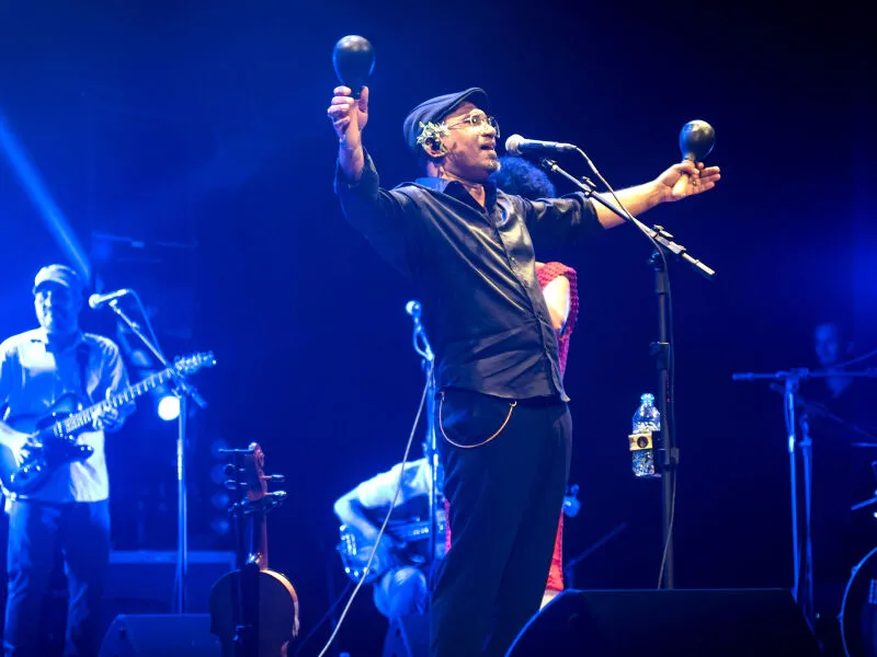 Azougue celebra a cultura popular pernambucana com festa gratuita na Várzea