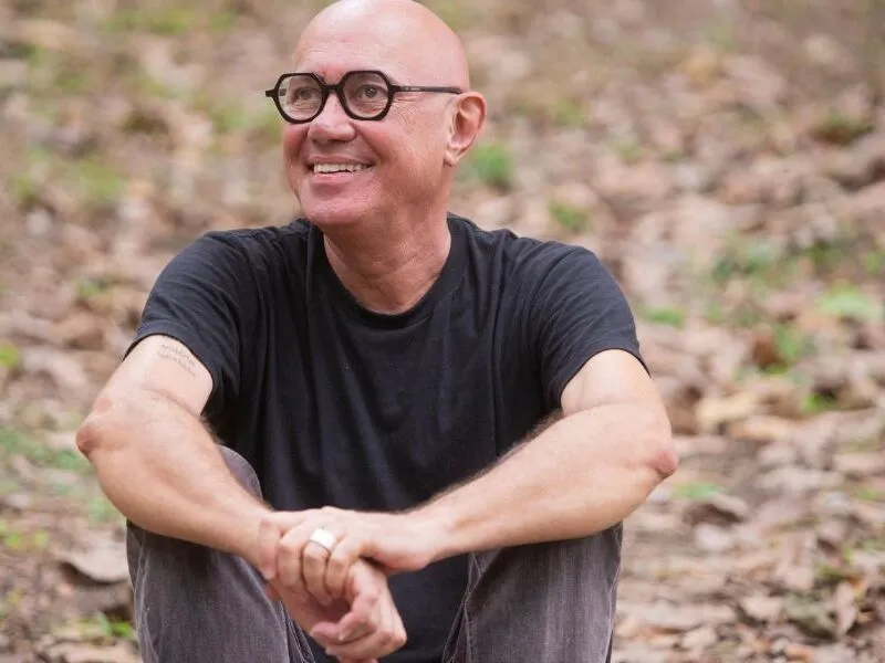 Geraldo Maia leva repertório de Gilberto Gil para espaço cultural Tô em Casa