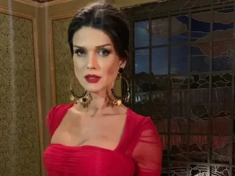 Karina Zeviani, ex-‘The Voice Brasil’, morre aos 51 anos em decorrência de um câncer