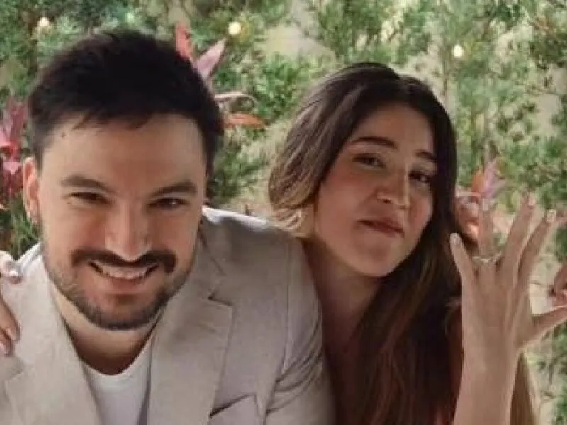 Felipe Neto revela casamento no civil com Juliane Carvalho: “Enfim, Sr. e Sra. Neto”