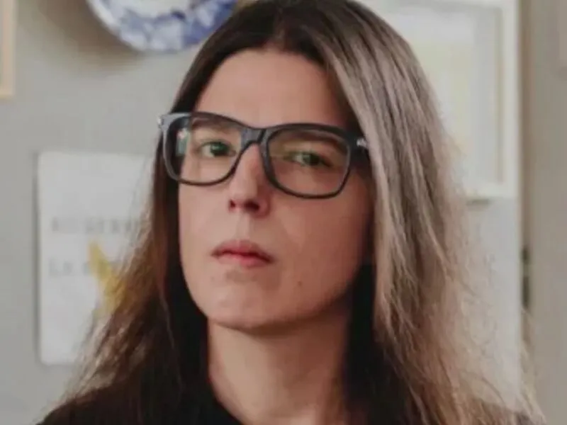 Camila Kfouri, filha do jornalista Juca Kfouri, morre aos 48 anos